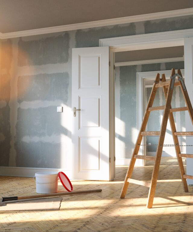 Room in renovation in elegant old apartment for relocation with